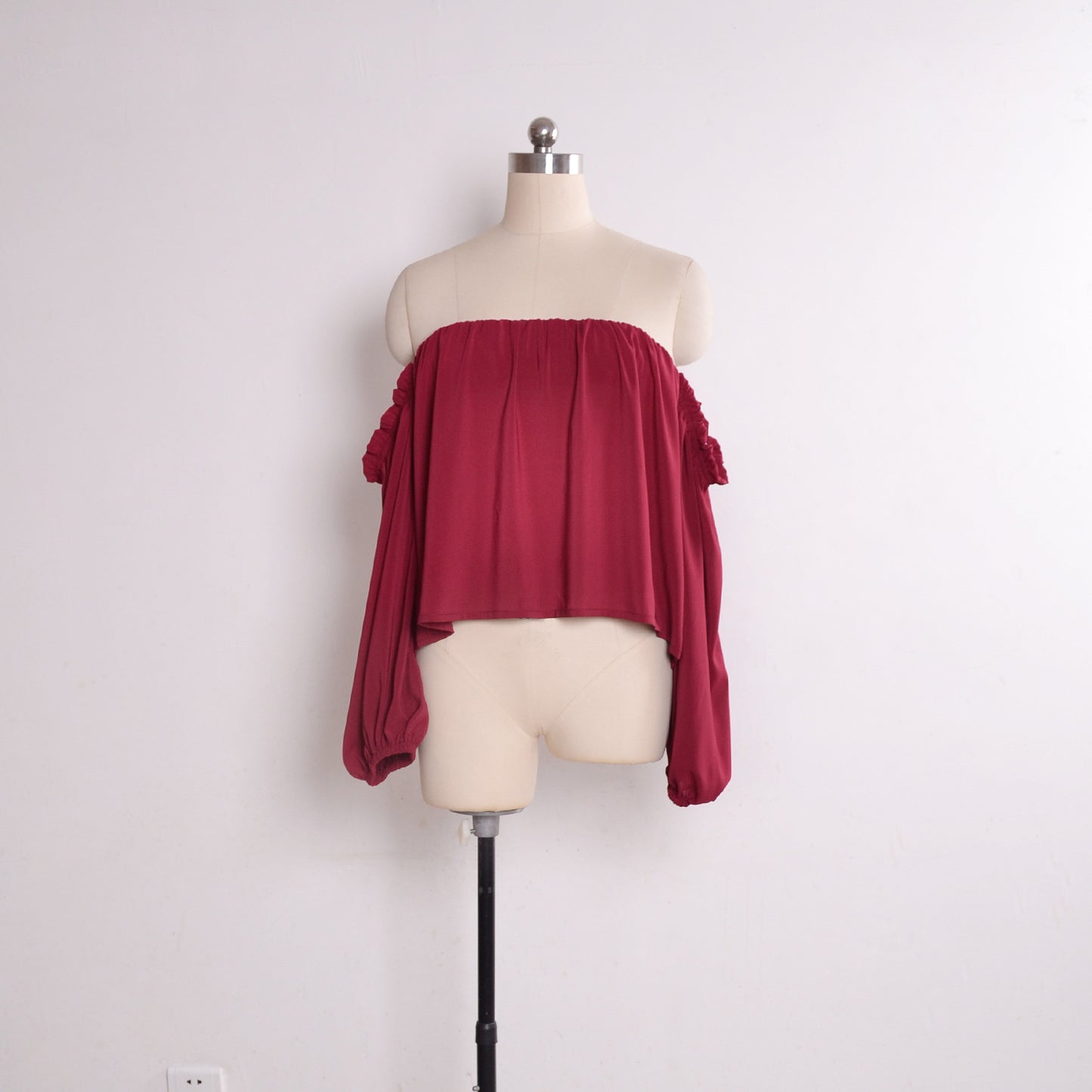 One-shoulder lantern sleeve chiffon shirt